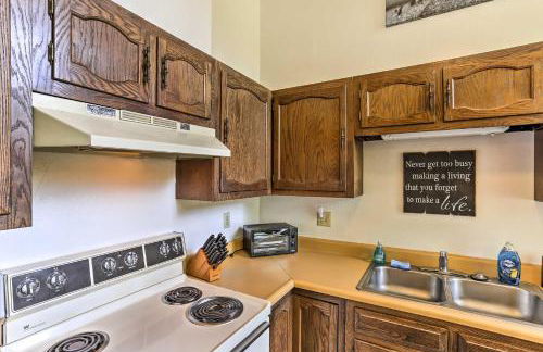 Cozy Studio Near Hiking and Skiing, Walk to Downtown - Foto 10