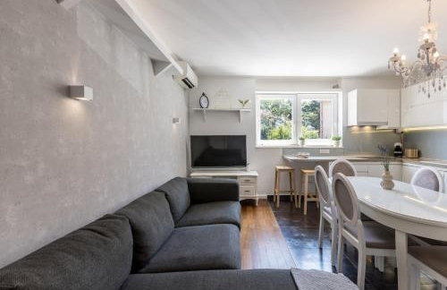 Central Park Apartment with Terrace - Photo 32