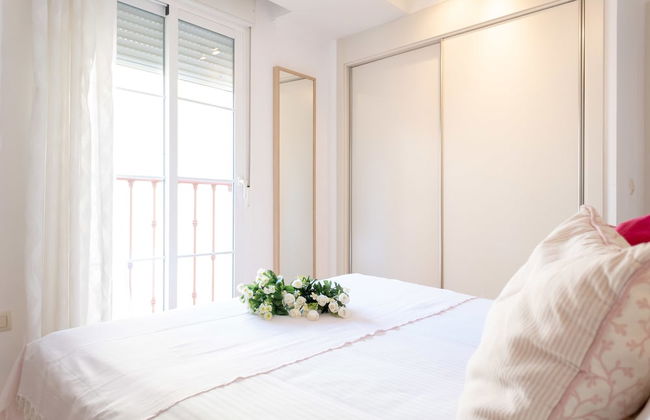 Holidays2Malaga Juan de Mena Apartments - Photo 25