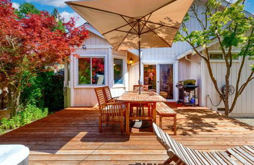 Spacious Oasis Hot Tub Backyard Garden 3BR/2BA - Foto 16