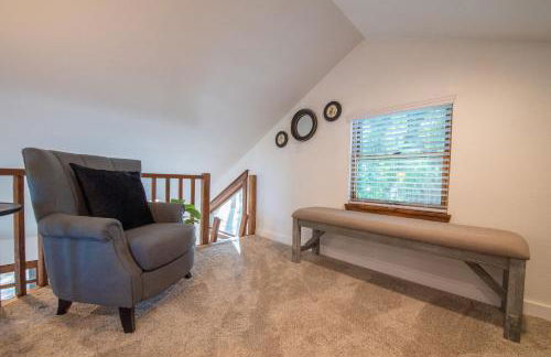 The Goldfinch Cabin 15 MIN to Magnolia Baylor - Foto 38