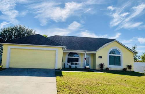 Amazing 3/2 Vacation Home With Private Pool!! - Foto 42