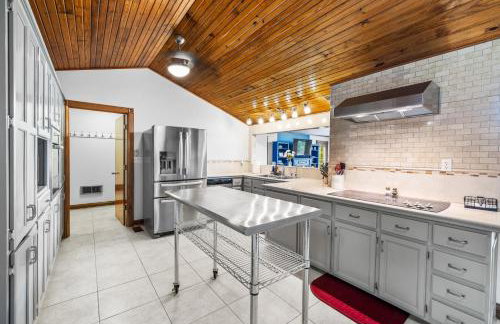 Grande Villa – Lake Cumberland View • Hot Tub • Game Room • Walk to Boat Ramp ➠ 389 - Foto 12