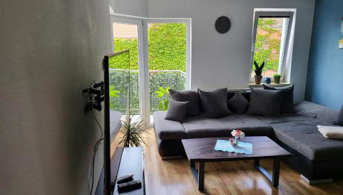 Top ausgestattetes drei Zimmer Apartment mit großer Sonnenterrasse - Foto 3