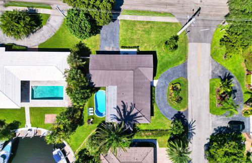 Amazing 5 bed house w pool, jacuzzi and your own boat - Foto 35