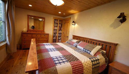 Stately and Unique Cabin Rental with a Wood-Burning Stove near Logan, Utah - Foto 4