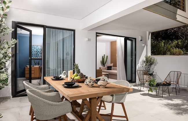 Blue Island Luxury Apartment - Photo 19