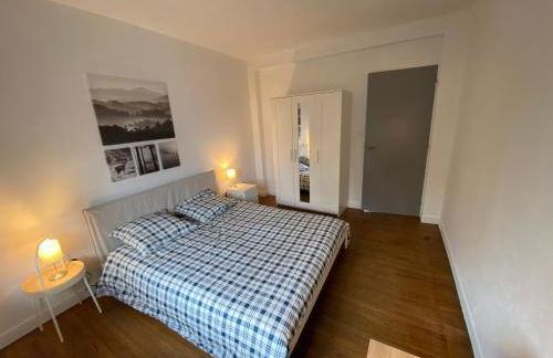 Fabuleux T3 climatisé de 85 m2, situé au calme avec grand parking gratuit privé ,Fibre wifi - Foto 13