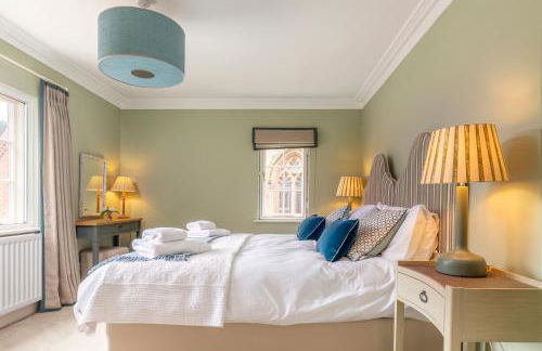 East House - Photo 12