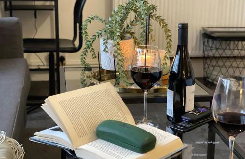 Casa Lobo's Beautiful Suites Apartment 1 free offroad parking - Foto 50