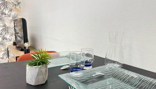 Le petit Penon ~ T1 Bis avec parking /clim /Fibre - Foto 4