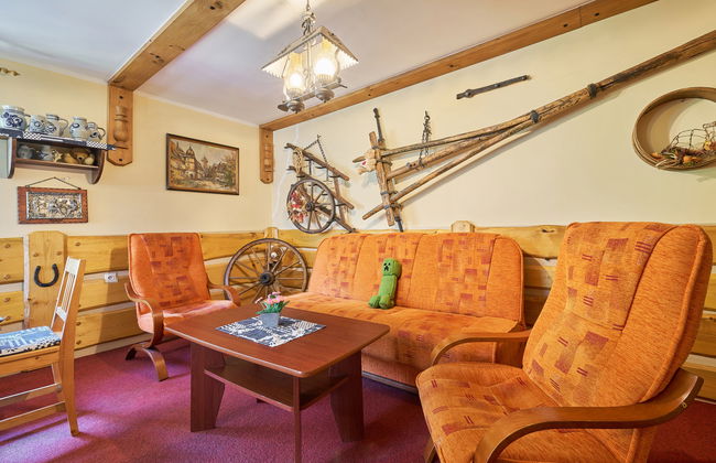 2 bedroom Apartment in Stárkov with swimming pool and garden - Photo 9