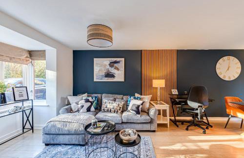 Hunsbury House - Excellent Location - Free Parking, Self-Check-In, SkyTV and Fast Wifi by Yoko Property - Foto 12