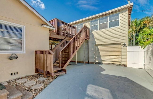 Beautifully Renovated 5 Bedroom with Guest House 5 Home by RedAwning - Foto 64