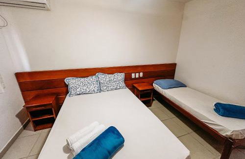 Aptos em condominio frente mar na praia de Taperapuã, atravessou a rua está na praia, aptos com 2 quartos com ar condicionado, internet privativa 300MBPS, 1 vaga de garagem, acomodam até 6 pessoas - Foto 43