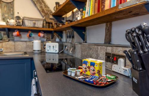 Stay in the Original Home of the Gingerbread Man! - Pass the Keys - Foto 15