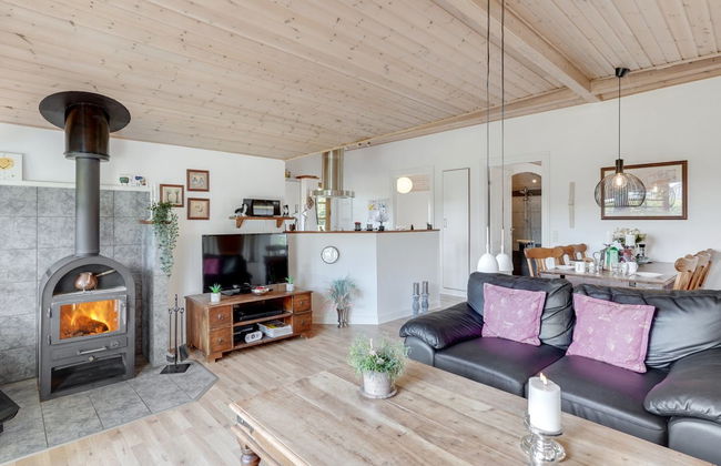 3 bedroom House in Toftlund with terrace - Photo 6