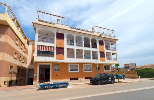 BrisaMar I en segunda línea de playa & priv parking - Photo 25