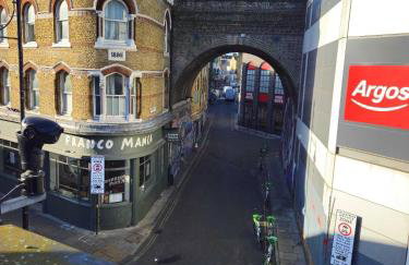 A Peaceful & Stylish Retreat in Vibrant London - Foto 5