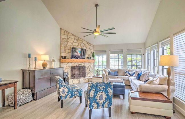 Horseshoe Bay Townhome w/ Patio & Outdoor Pool - Foto 22