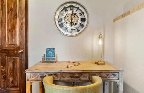 Family Mountain Getaway w Hot Tub and Amazing Views! Close to Hiking & Skiing - Foto 27