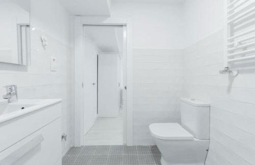 Reformado , céntrico , wifi. - Foto 14