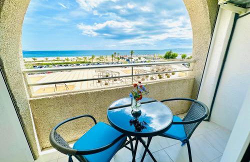 Face a la Mer - vue epique, climatisation, wifi, draps inclus - Foto 3