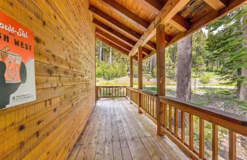 Close to Ski Slopes Tahoe Ski Chalet with Fireplace - Foto 26