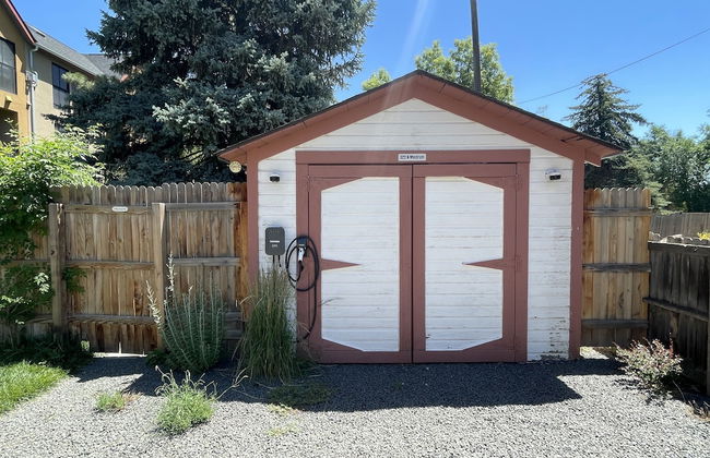 Vibrant Downtown Bungalow – Walk Everywhere! - Foto 31