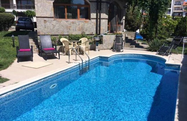 Honeypot Villa - Photo 8