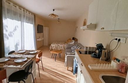 Studio climatisé-terrasse-Netflix-jardin à 10 min de Cassis - Foto 3