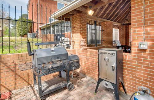 Douglasville Lake Home with Private Pool and Gazebo! - Foto 43