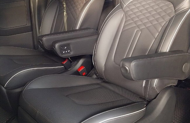 Private Car Rental in Ho Chi Minh City - Photo 7