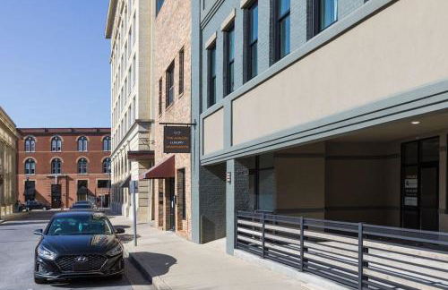 The Sanctuary Company Johnson City - Foto 29