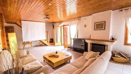 Swiss style villa near Barcelona 10min to beach - Foto 3