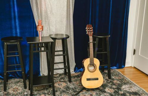 LA Karaoke Fire Pit Ping-Pong Cowboy Pool - Foto 12