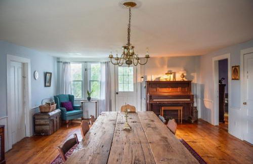 Historic Colonial in the Heart of Ski Country - Foto 47