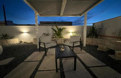 Salento Villa Cice, AC - WiFi - BBQ - attrezzatura da spiaggia - parcheggio privato sorvegliato, Due unità abitative indipendenti e giardino a due passi dal mare - Torre Ovo - Foto 17