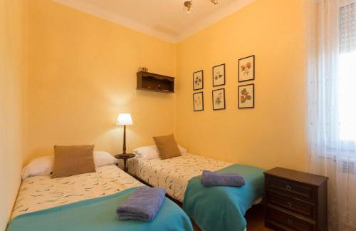 Chalet con jardín, piscina y barbacoa en Logroño - Foto 4