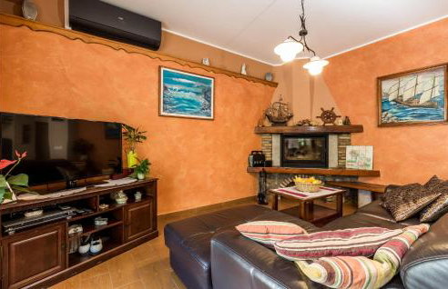 2 Bedroom Gorgeous Home In Veli Brgud - Photo 16