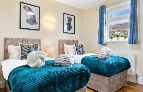 Lovely 4-BR Home In Leyton - Sleeps 14, Near Tube, Arcade, 100inchTV - Foto 43