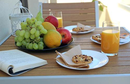 New Cozy Chic Apt-Ryfete Luxury Living - Photo 28