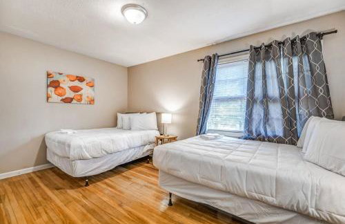 Minutes from the Airport - Wonderful Warrington - Photo 35