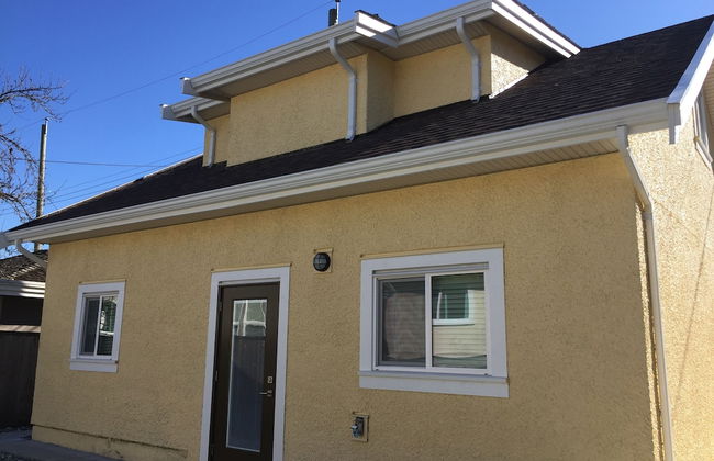 Arbutus Rose House by Elevate Rooms - Photo 15