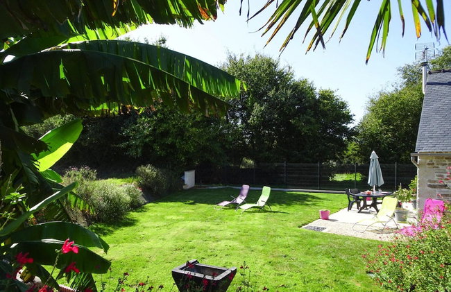 Holiday Home in Guerlesquin Near Lake - Foto 14