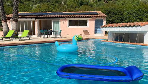 Petite Villa indépendante - Grande piscine 12x8 - Foto 2, sunbed