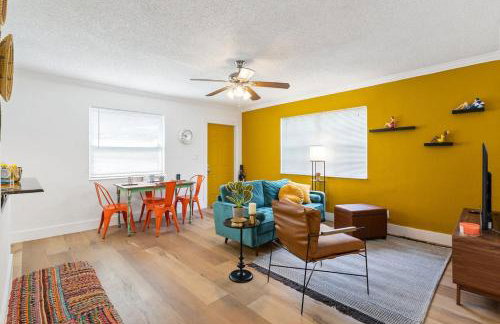 The Yellow Submarine @Sailboat Bend - Foto 1