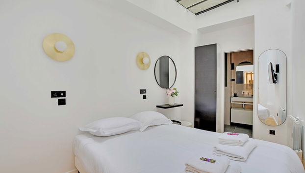 Authentic apt - 2br/6p - Rue des Martyrs - Opera - Foto 4, Habitación