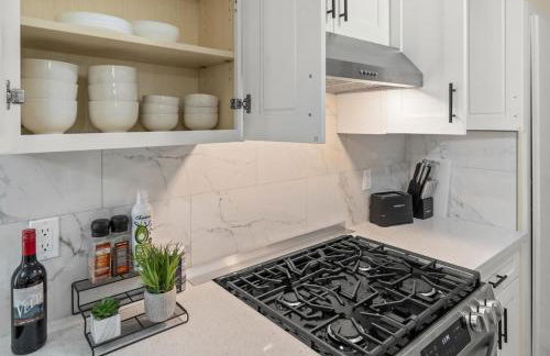 Cozy&Stylish DT Alhambra Living walk to Starbucks - Foto 9