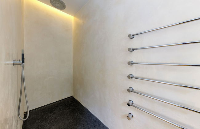 The Glass Manor - Photo 53